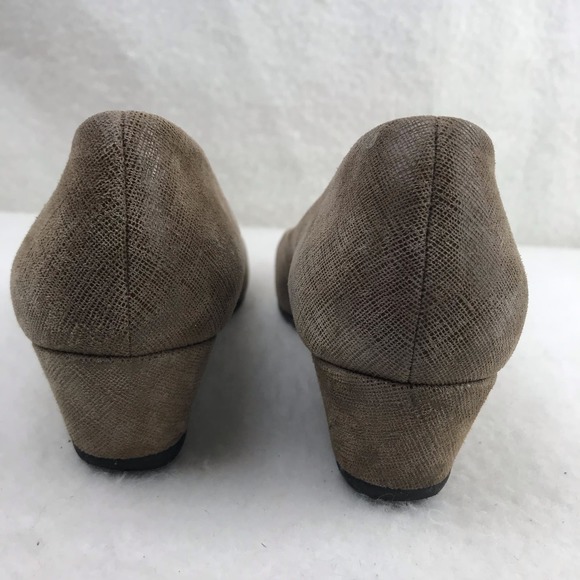 FS/NY Made in Italy Low Wedge Ballet Flats Shoes Slip-On Shimmer Taupe Size 6 - Picture 8 of 13